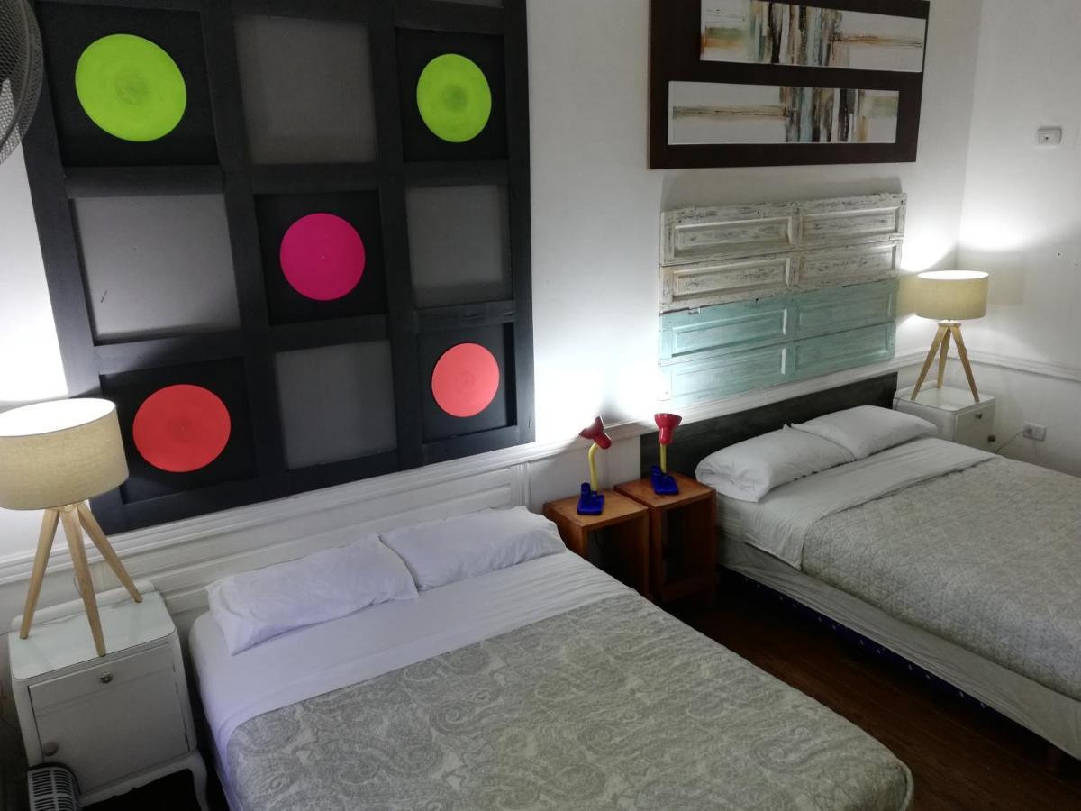 Hotel Boutique Casablanca Adrogue Bagian luar foto